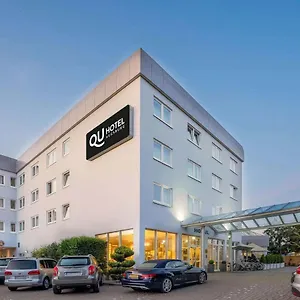 Qu Hotell