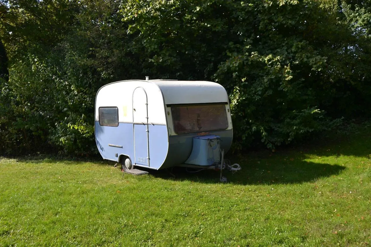 The Tent - Youth Only - Buchung Leider Nur Bis 30 Jahre Moeglich! Múnich Hostal