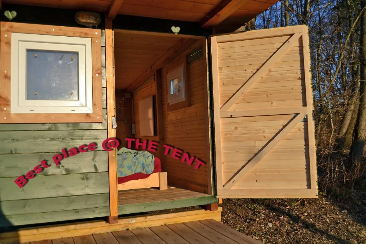Hostel The Tent - Youth Only - Buchung Leider Nur Bis 30 Jahre Moeglich! Münih